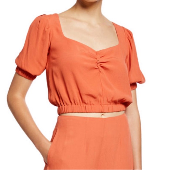 NEW ASTR The Label Drew Crop Top Shirt Rust M - Picture 2 of 4